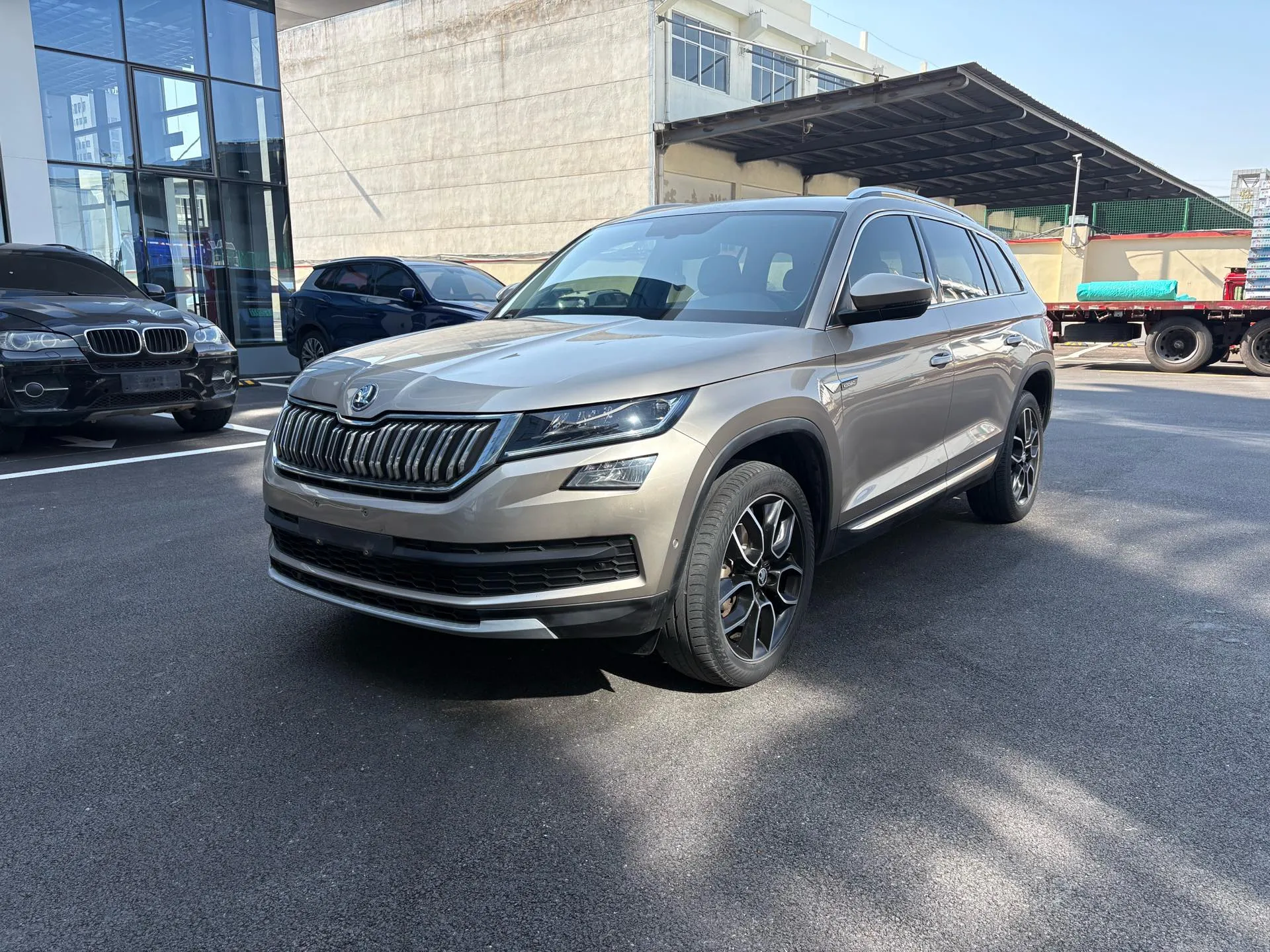 autocango,china used car exporter,china ev exporter,chinese used car exporter,chinese used ev exporter