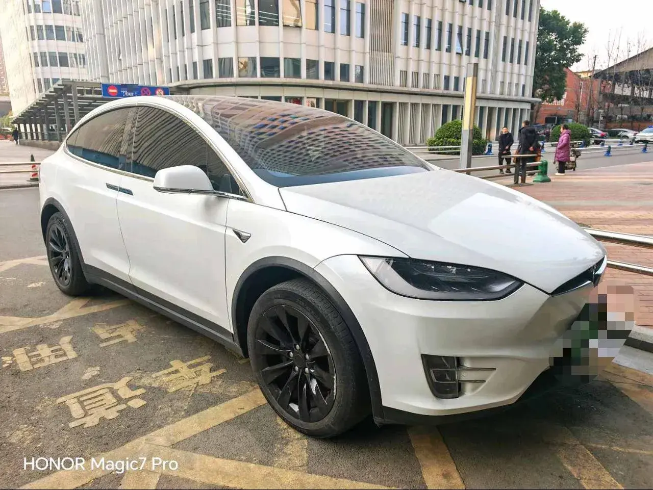 2017 TESLA MODEL thumbnail 3