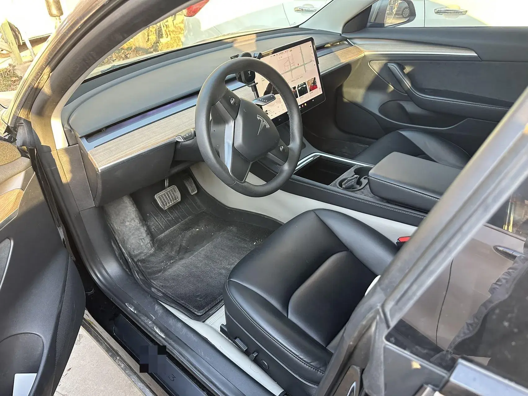 2022 TESLA MODEL thumbnail 3