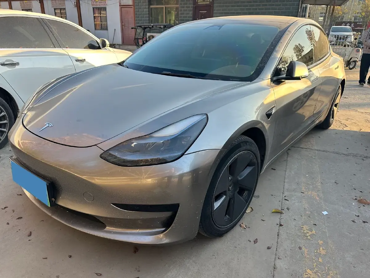 2022 Tesla Model 3 BEV 60KWH