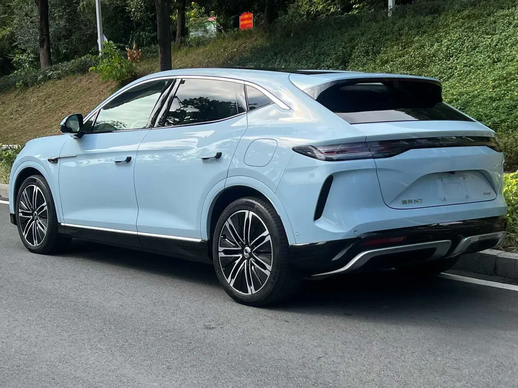 2024 DENZA N7 thumbnail 3