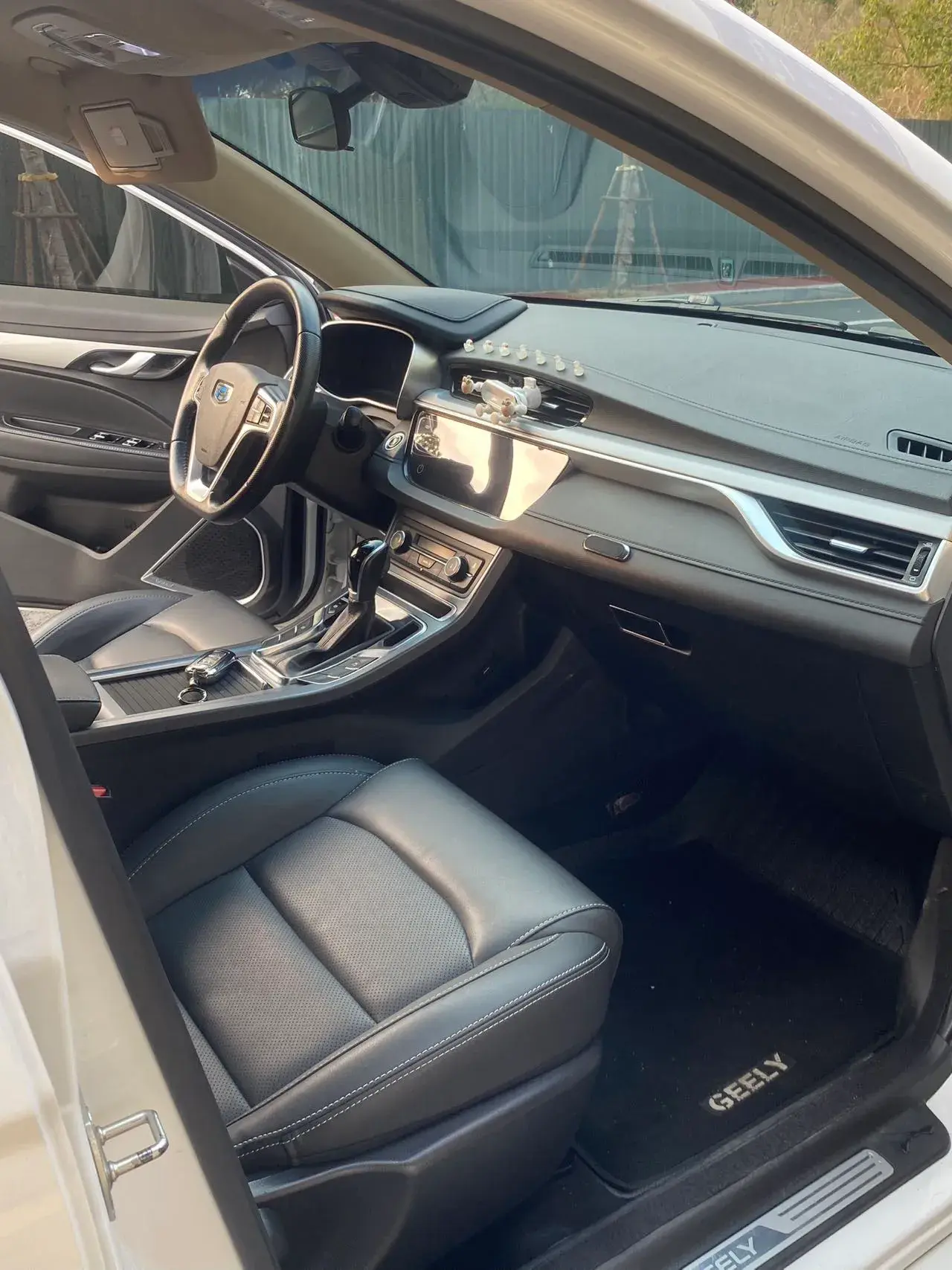 2018 GEELY EMGRAND thumbnail 4