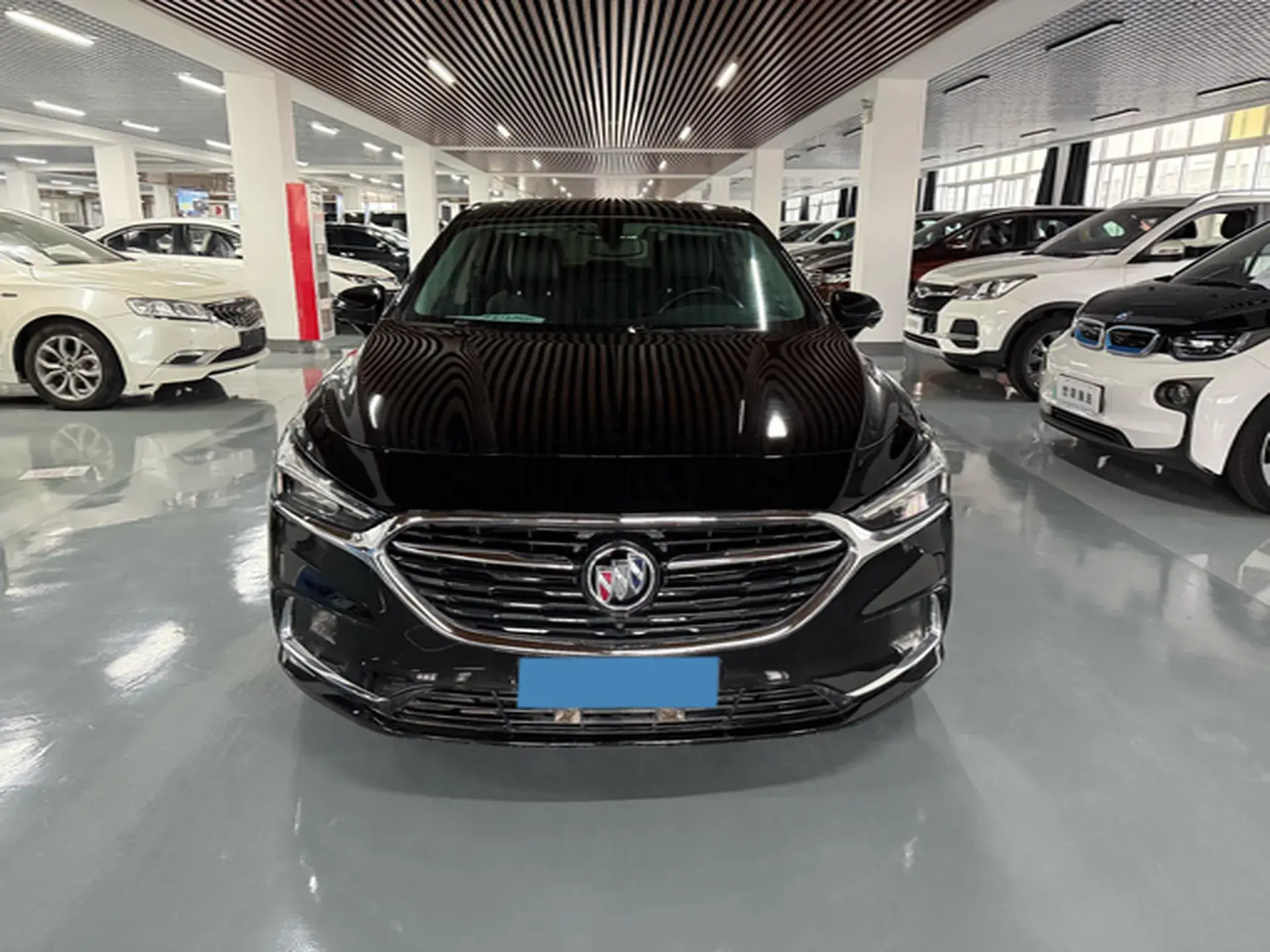 2022 BUICK LARCOSSE thumbnail 2