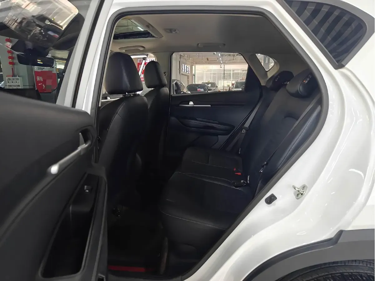 2024 Kia Sonet 1.5L 115HP L4 CVT,autocango,china used car exporter,china ev exporter,chinese used car exporter,chinese used ev exporter