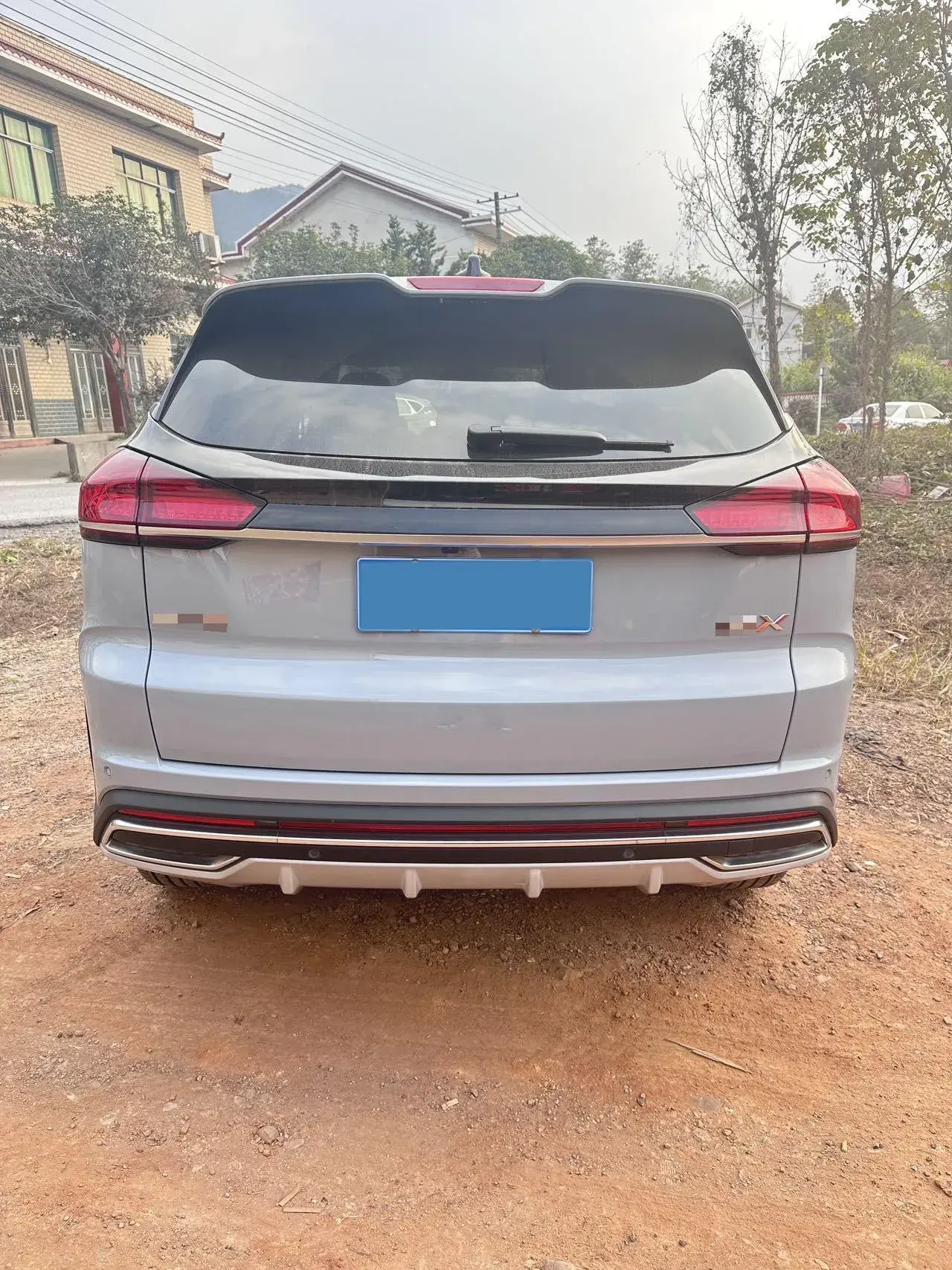 2022 GEELY AZKARRA thumbnail 4