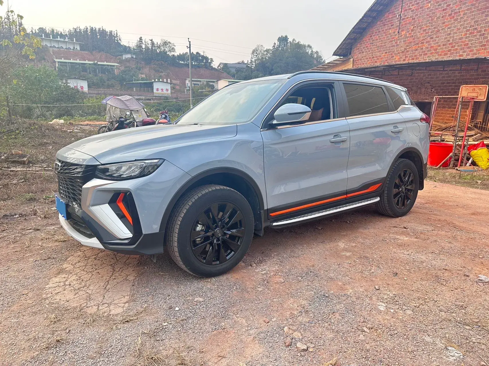 2022 GEELY AZKARRA view 1