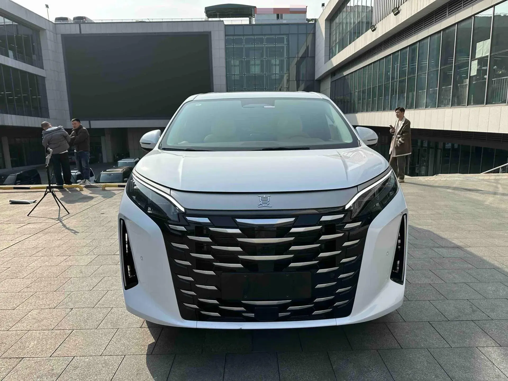 2025 BYD XIA thumbnail 2