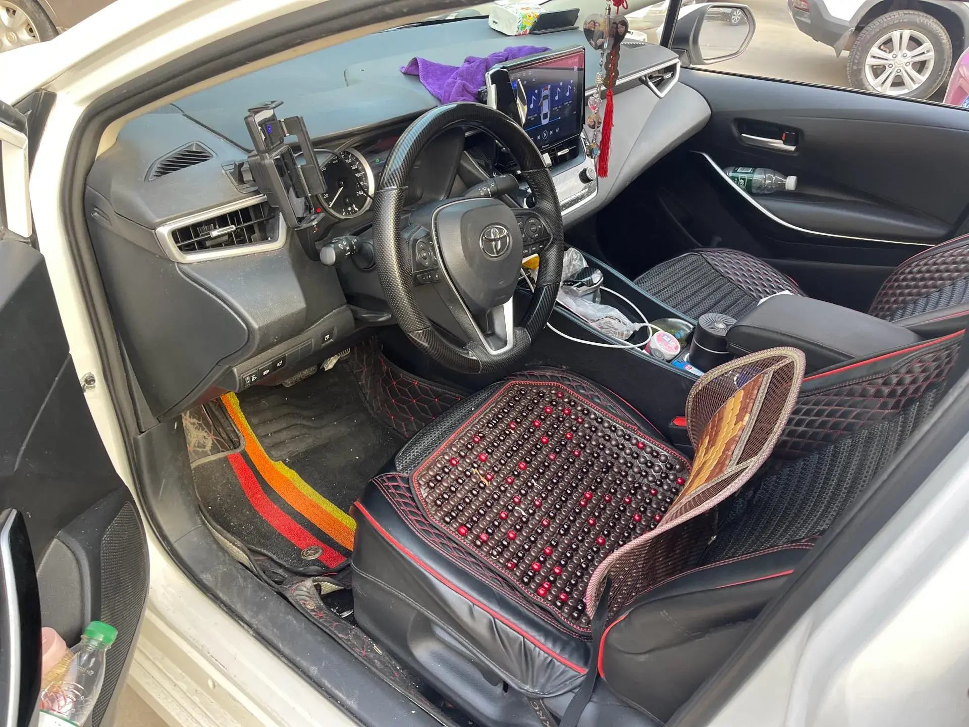 2022 TOYOTA COROLLA thumbnail 2