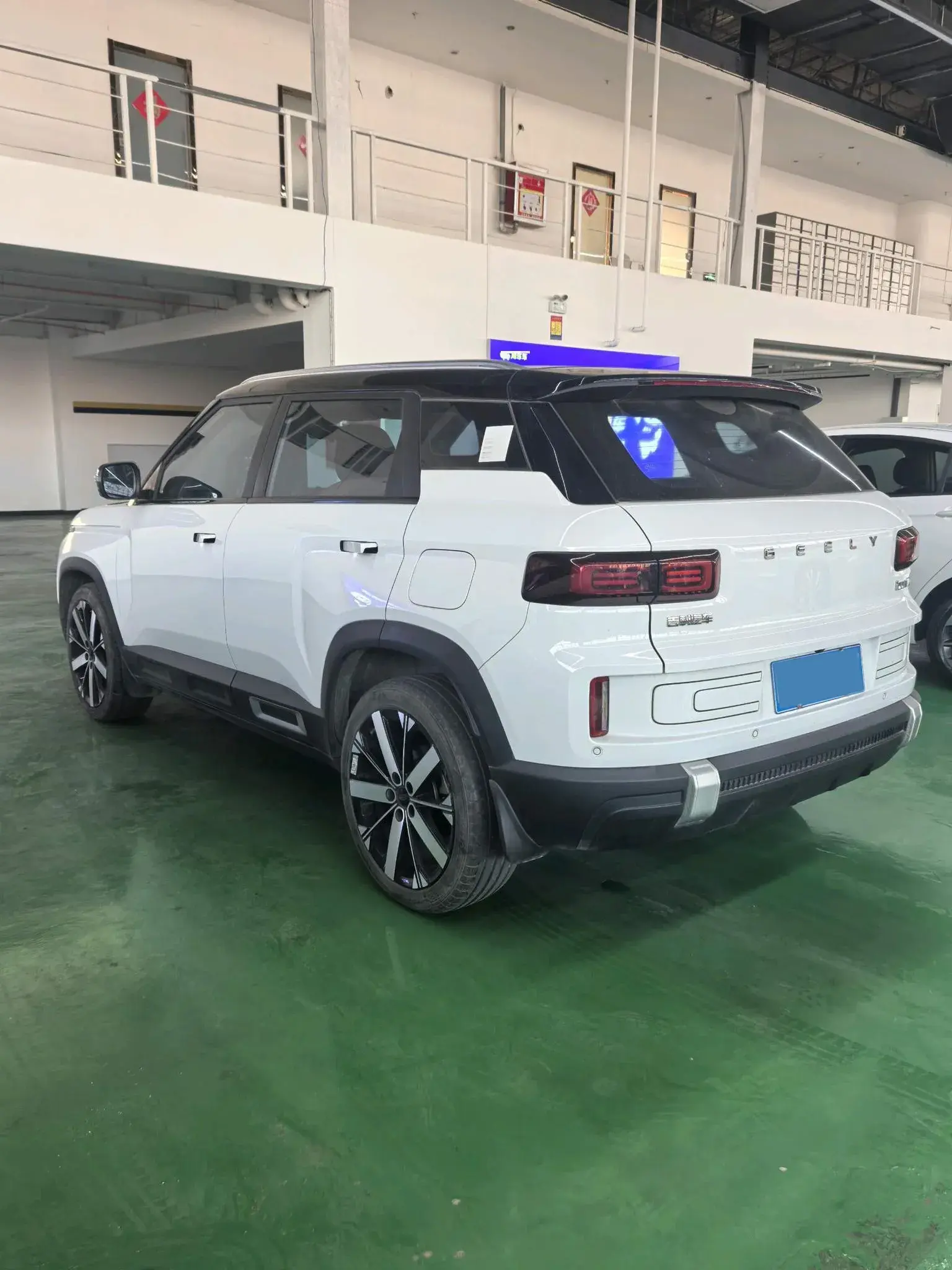 2023 GEELY ICON thumbnail 4