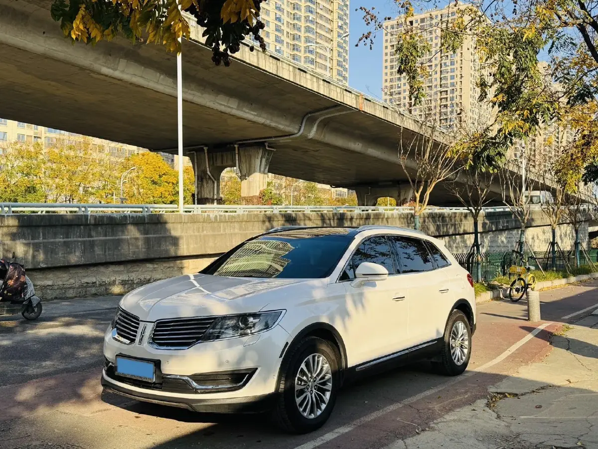 2017 Lincoln MKX 2.0T 253HP L4 6AT