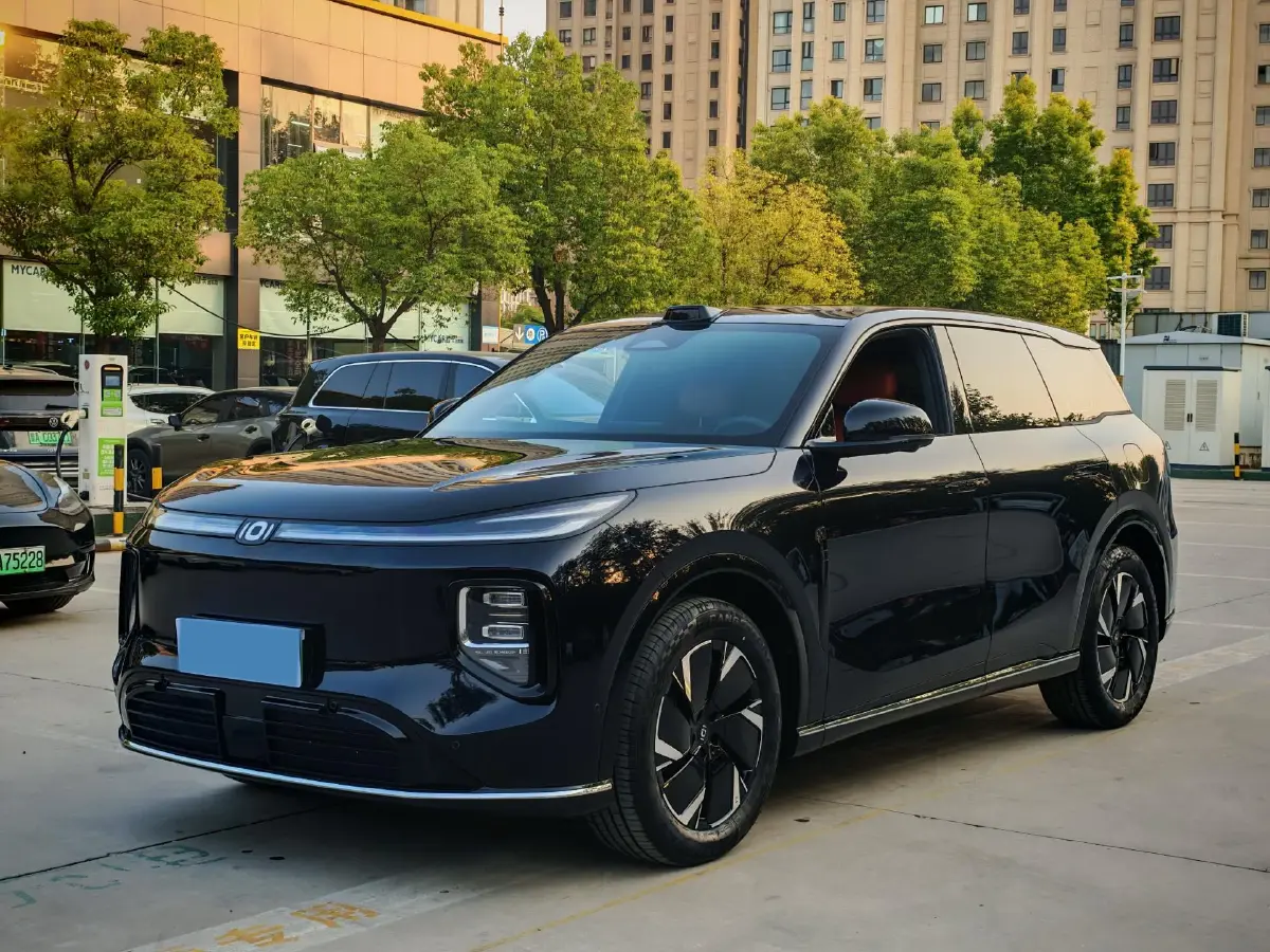 2025 ChangAn QiYuan Q07 1.5L 98HP L4 E-CVT PHEV 2025 ChangAn QiYuan Q07 1.5L 98HP L4 E-CVT PHEV