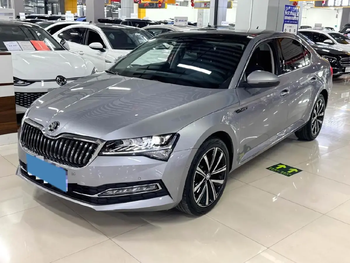 2023 Skoda Superb 1.4T 150HP L4 7DCT