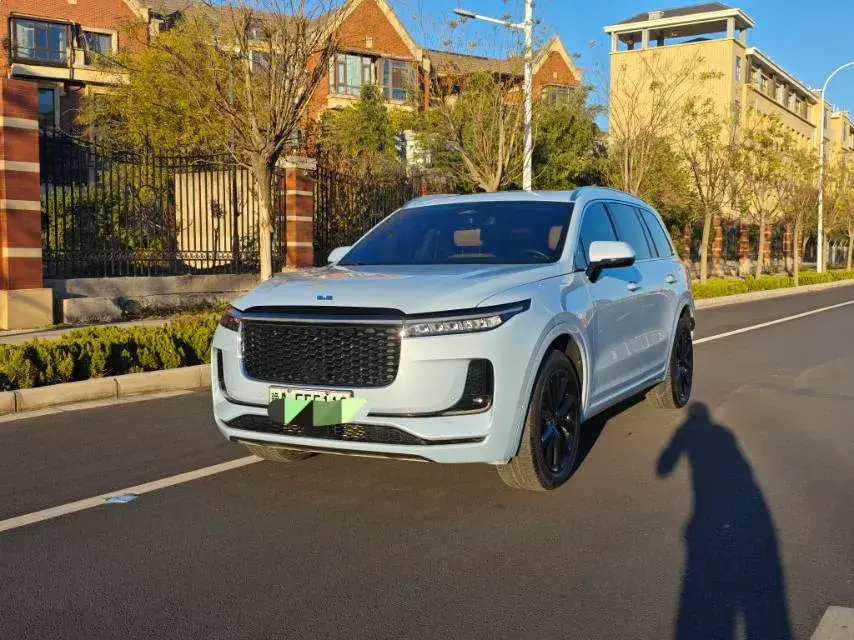 2021 Li ONE Range Extended 131HP REEV 40.5KWH