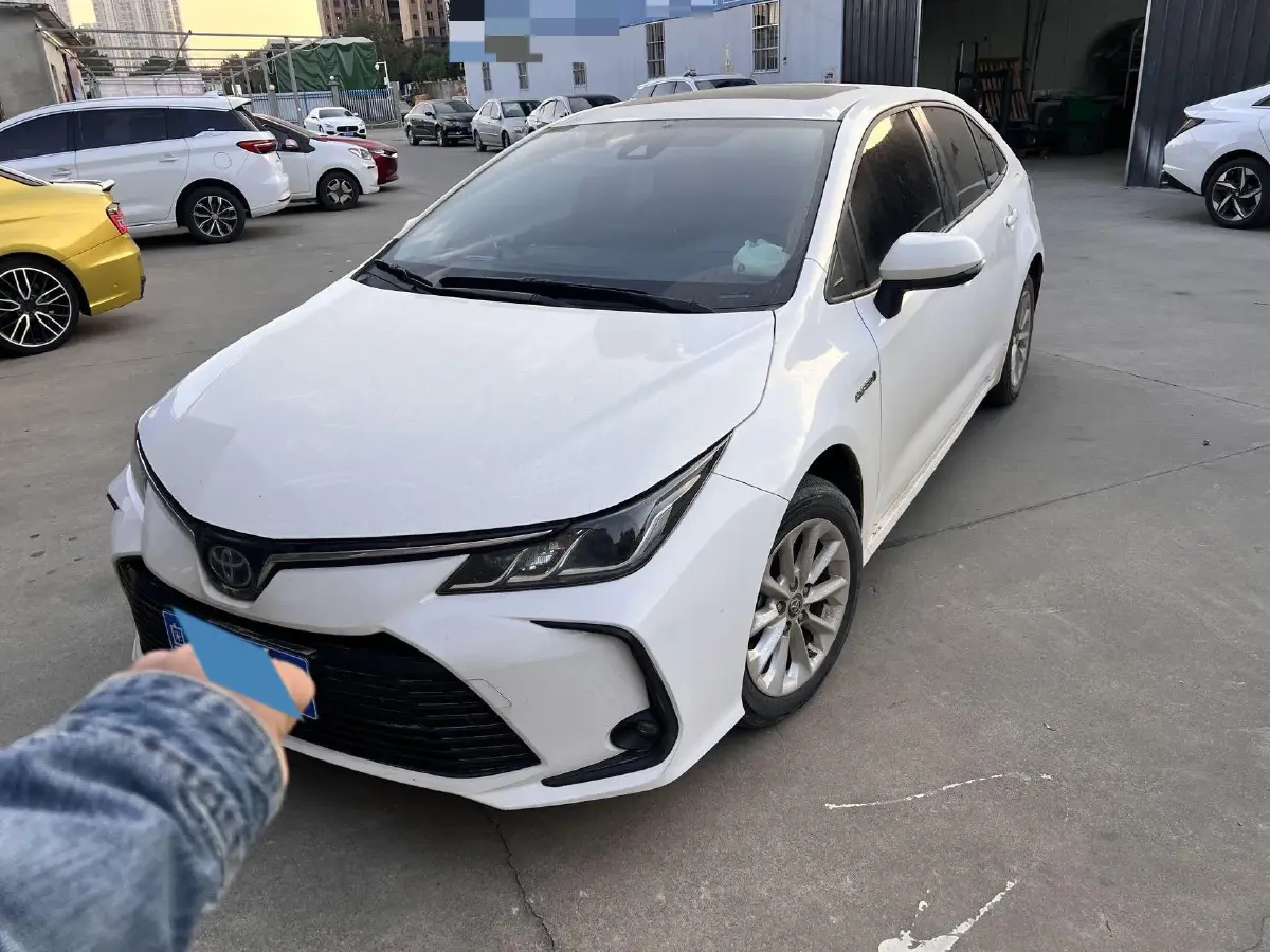 2021 Toyota Corolla 1.8L 98HP L4 E-CVT Hybrid