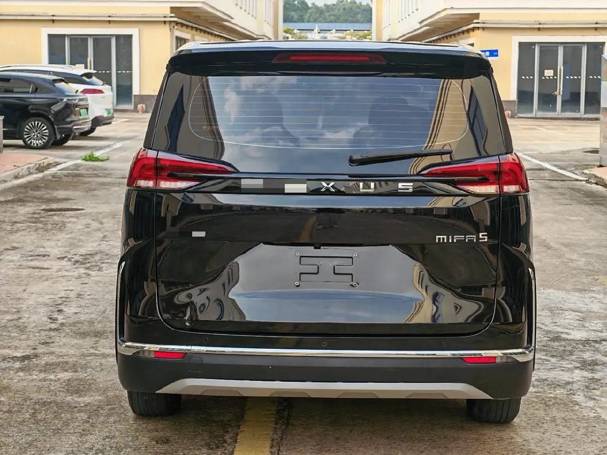 2022 MAXUS Euniq 5 BEV 70KWH,autocango,china used car exporter,china ev exporter,chinese used car exporter,chinese used ev exporter