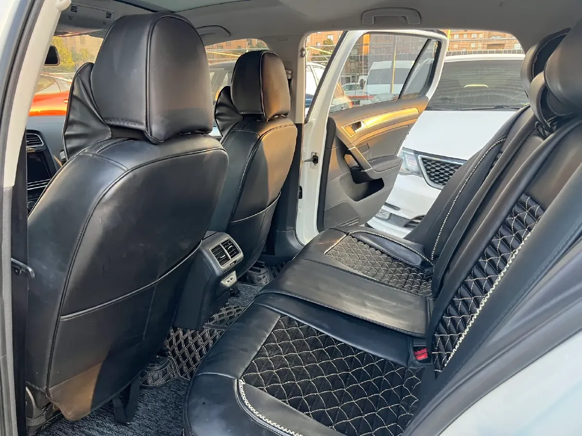 2019 Brilliance Auto V7 1.8T 231HP L4 7DCT,autocango,china used car exporter,china ev exporter,chinese used car exporter,chinese used ev exporter