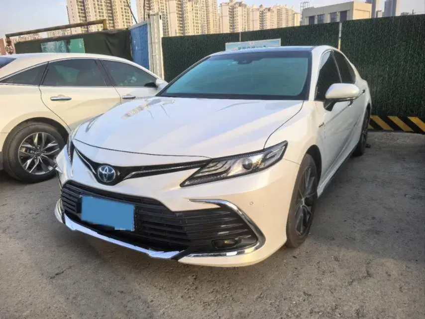 2023 Toyota Camry 2.5L 178HP L4 E-CVT Hybrid