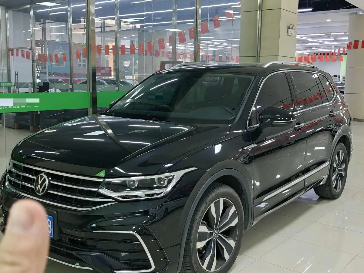 2024 Volkswagen Tiguan L 2.0T 186HP L4 7DCT