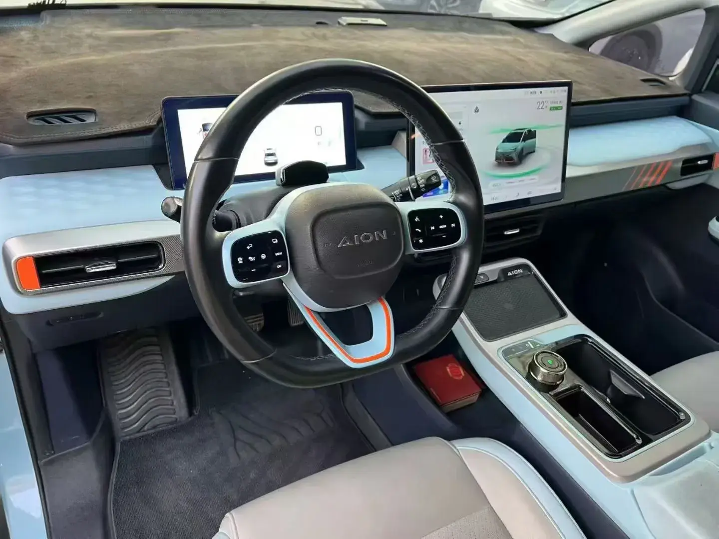 2022 GEELY OKAVANGO thumbnail 4