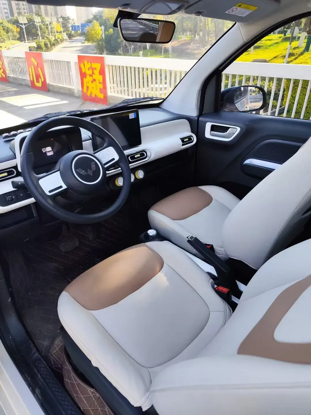 2025 WULING HONGGUANG thumbnail 4