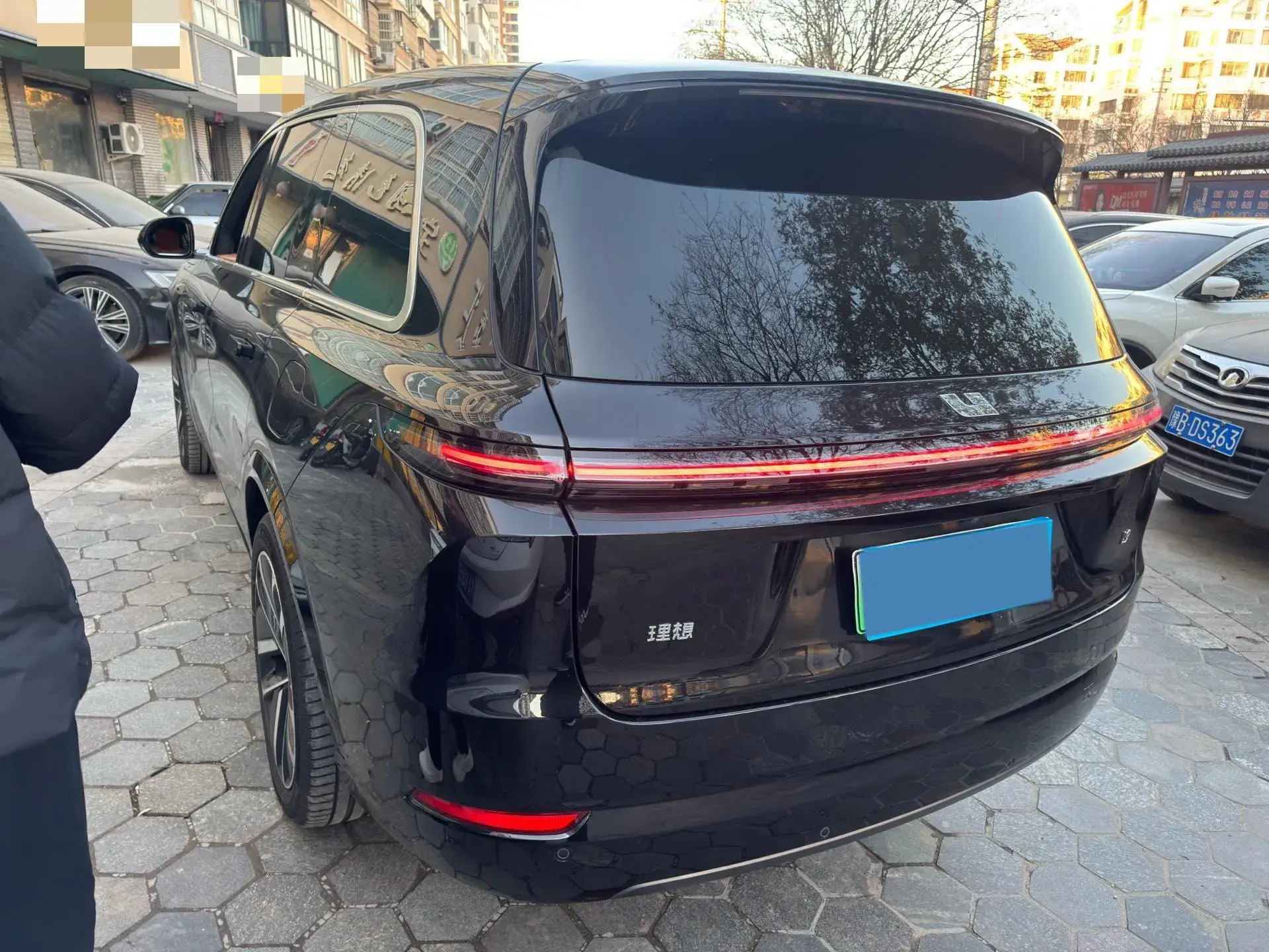 2023 LI L9 thumbnail 2