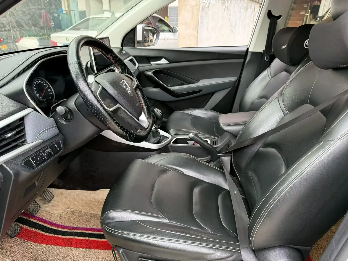 2018 BaoJun 530 1.5T 150HP L4 6MT,autocango,china used car exporter,china ev exporter,chinese used car exporter,chinese used ev exporter