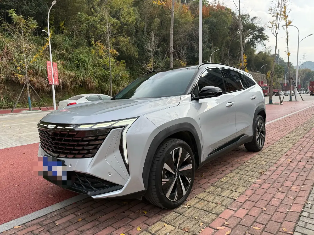 2023 Geely StarRay 1.5T 181HP L4 7DCT