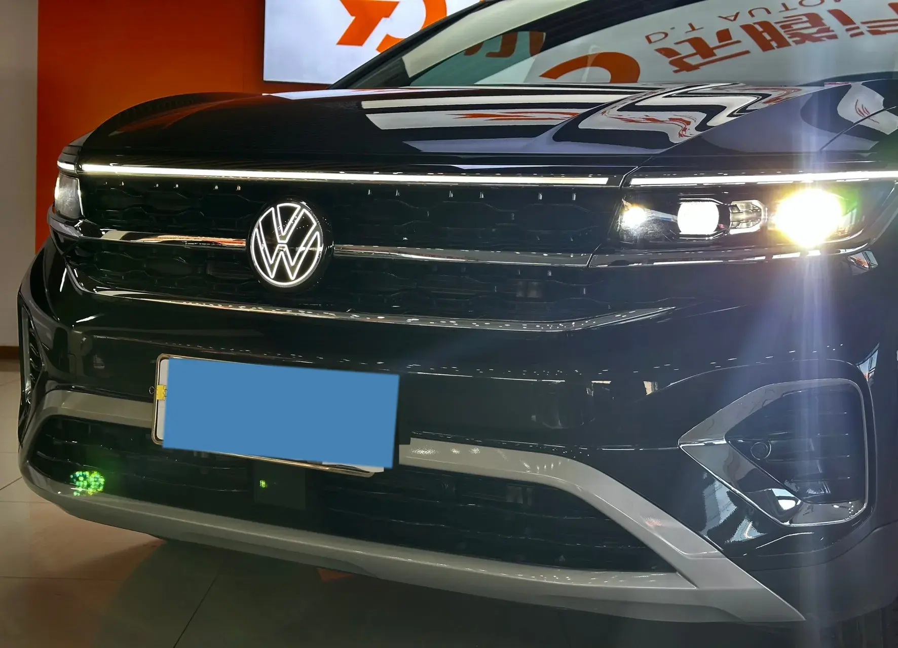 2022 VOLKSWAGEN TALAGON thumbnail 2