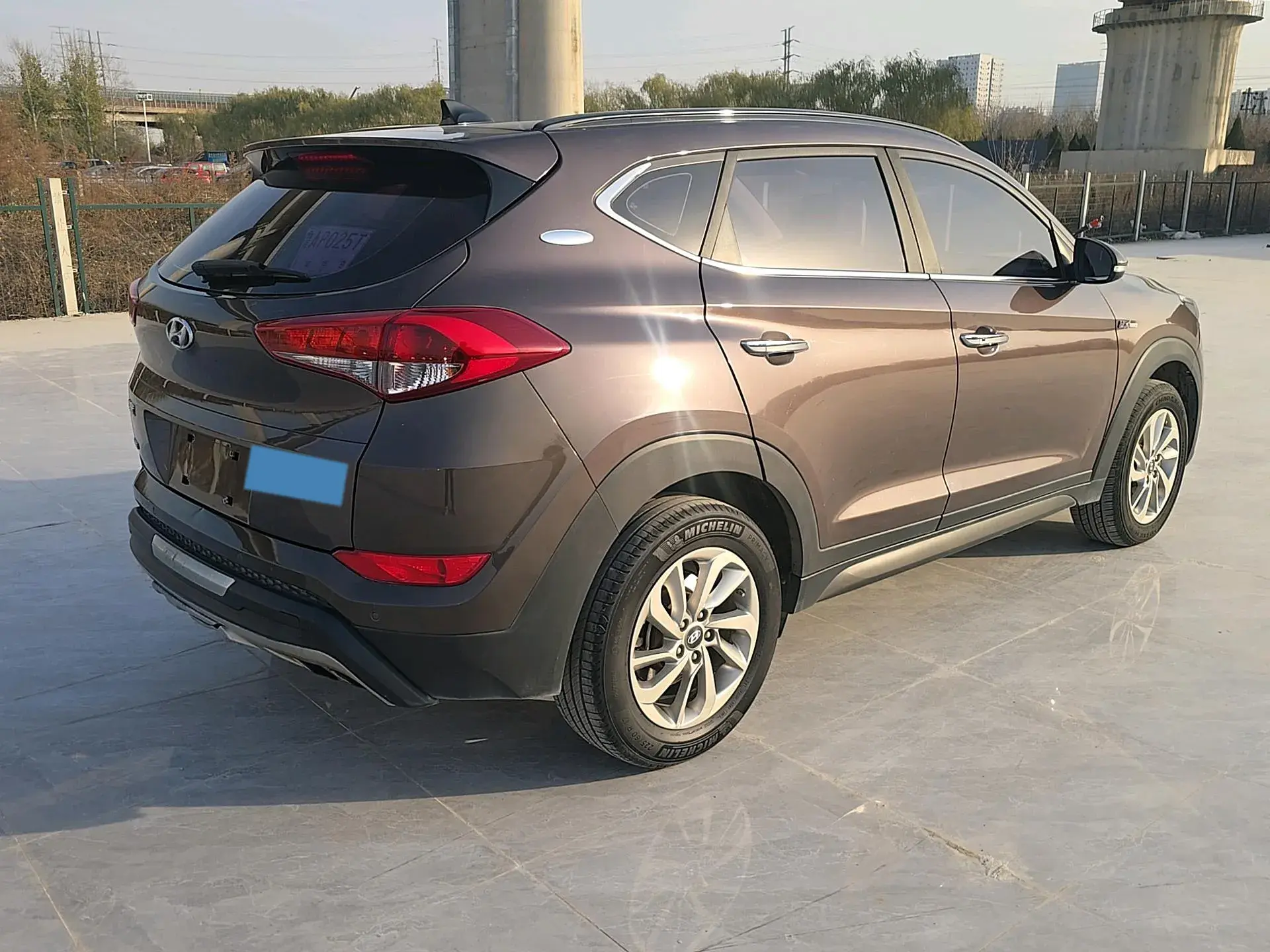2018 HYUNDAI TUCSON thumbnail 4