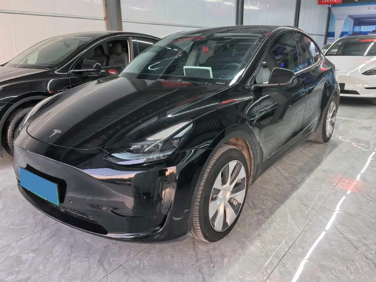 2022 Tesla Model Y BEV 60KWH