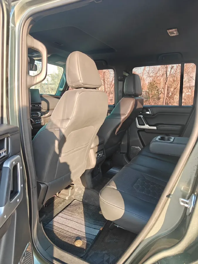 2024 212 212 T01 2.0T 252HP L4 8AT,autocango,china used car exporter,china ev exporter,chinese used car exporter,chinese used ev exporter