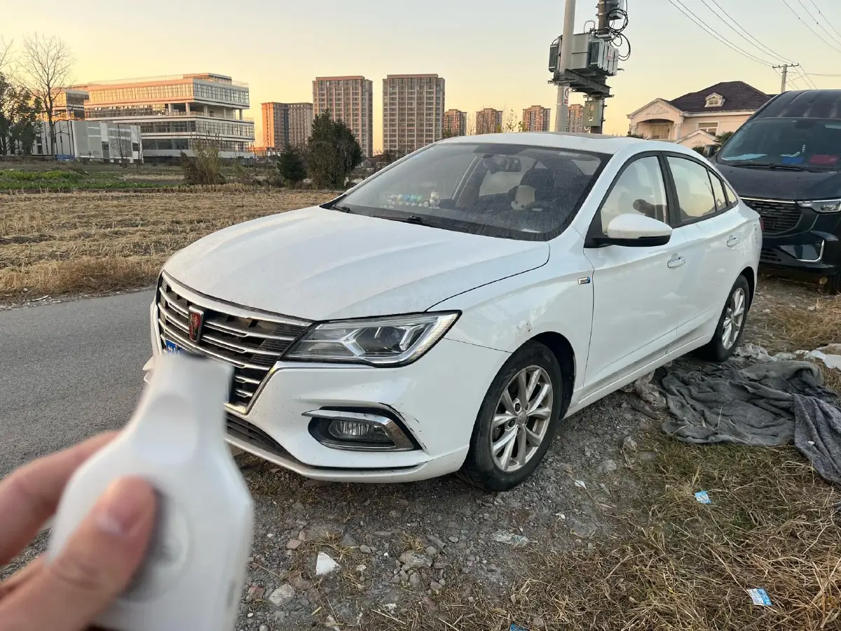 2019 Roewe i5 1.5L 120HP L4 CVT