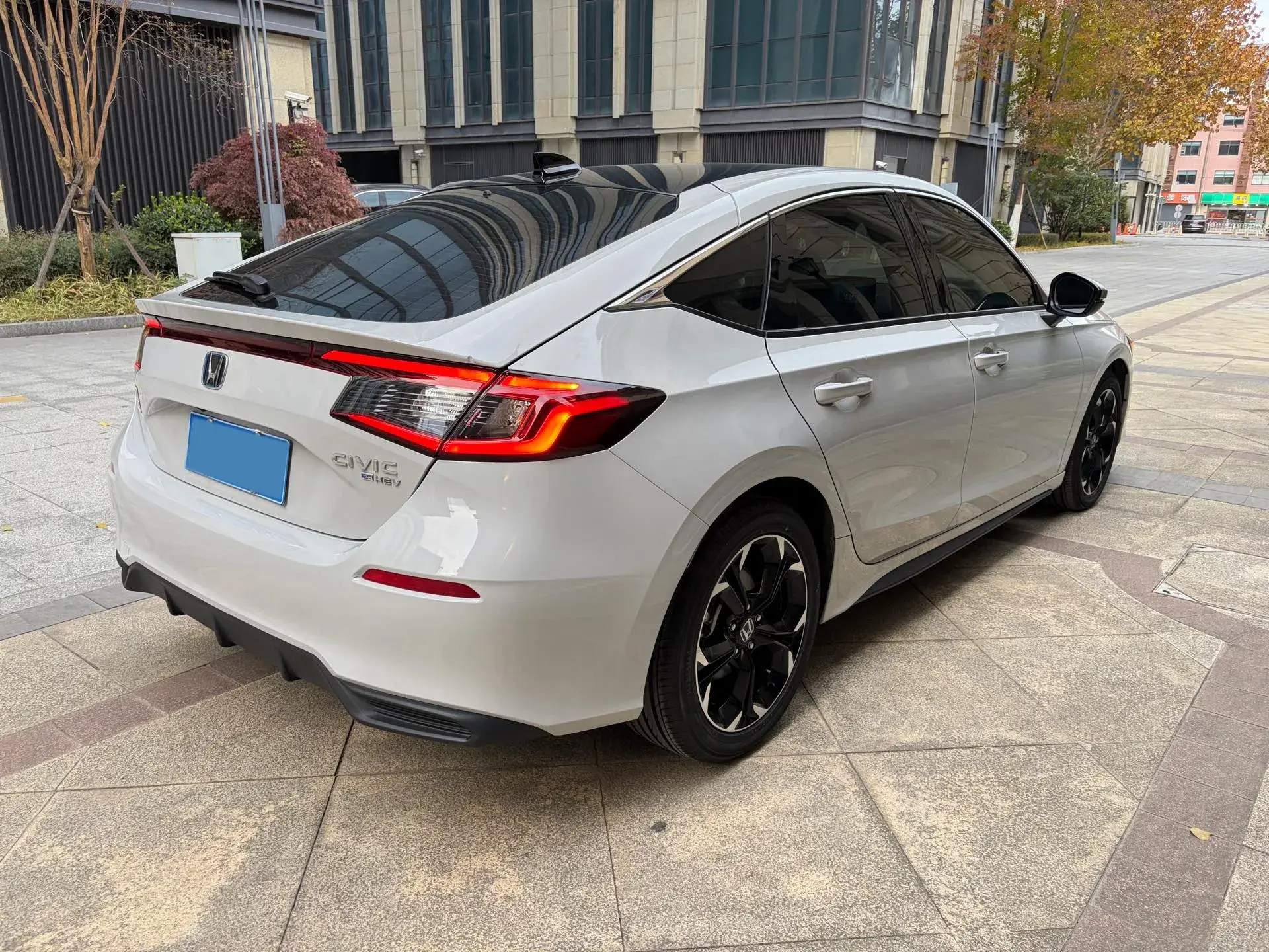 2023 HONDA CIVIC thumbnail 4