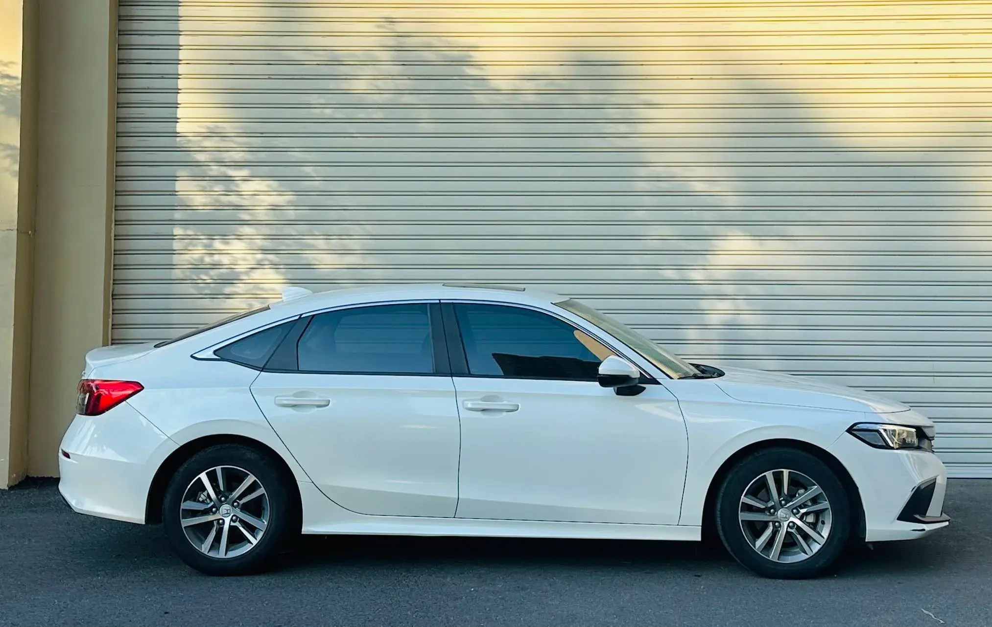 2023 HONDA CIVIC thumbnail 4