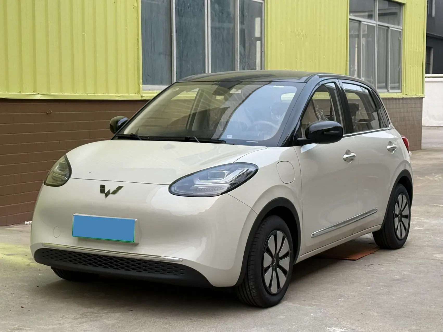 2025 WULING BINGUO view 1