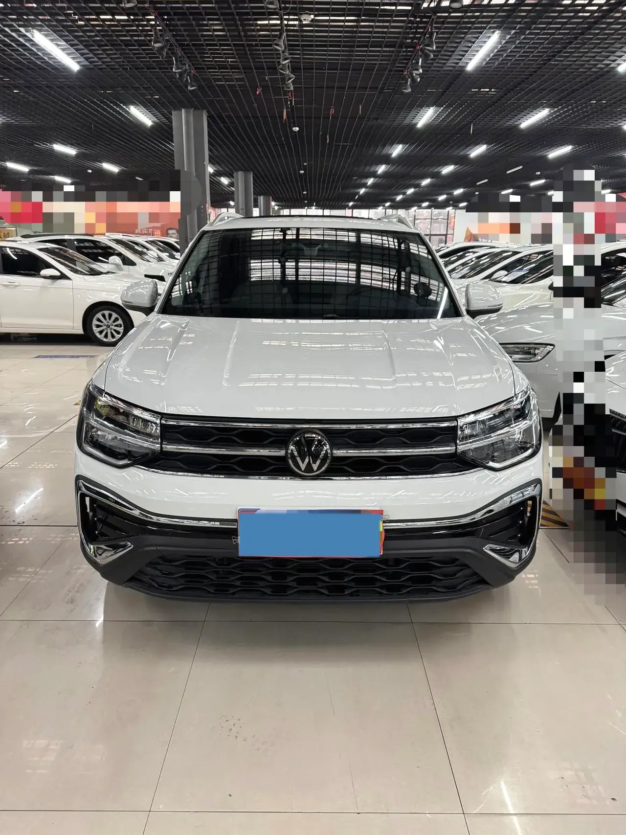 2024 VOLKSWAGEN THARU thumbnail 2