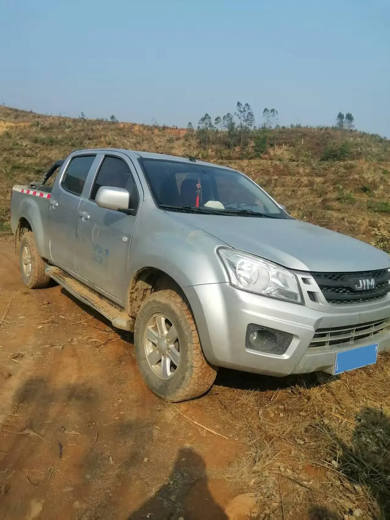 2018 ISUZU RE-MAX thumbnail 3