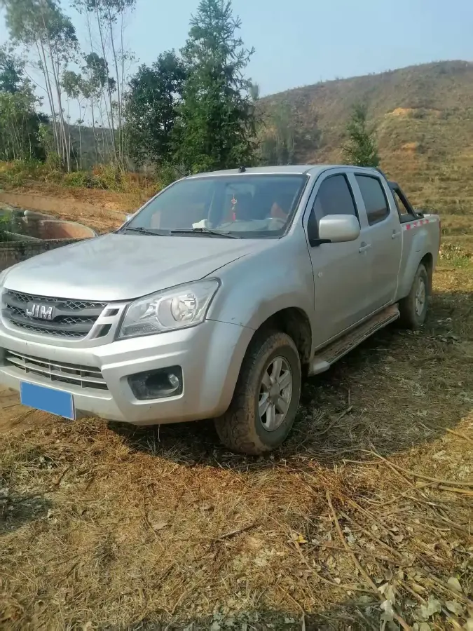 2018 Isuzu RE-MAX Jim 2.8T 116HP L4 5MT