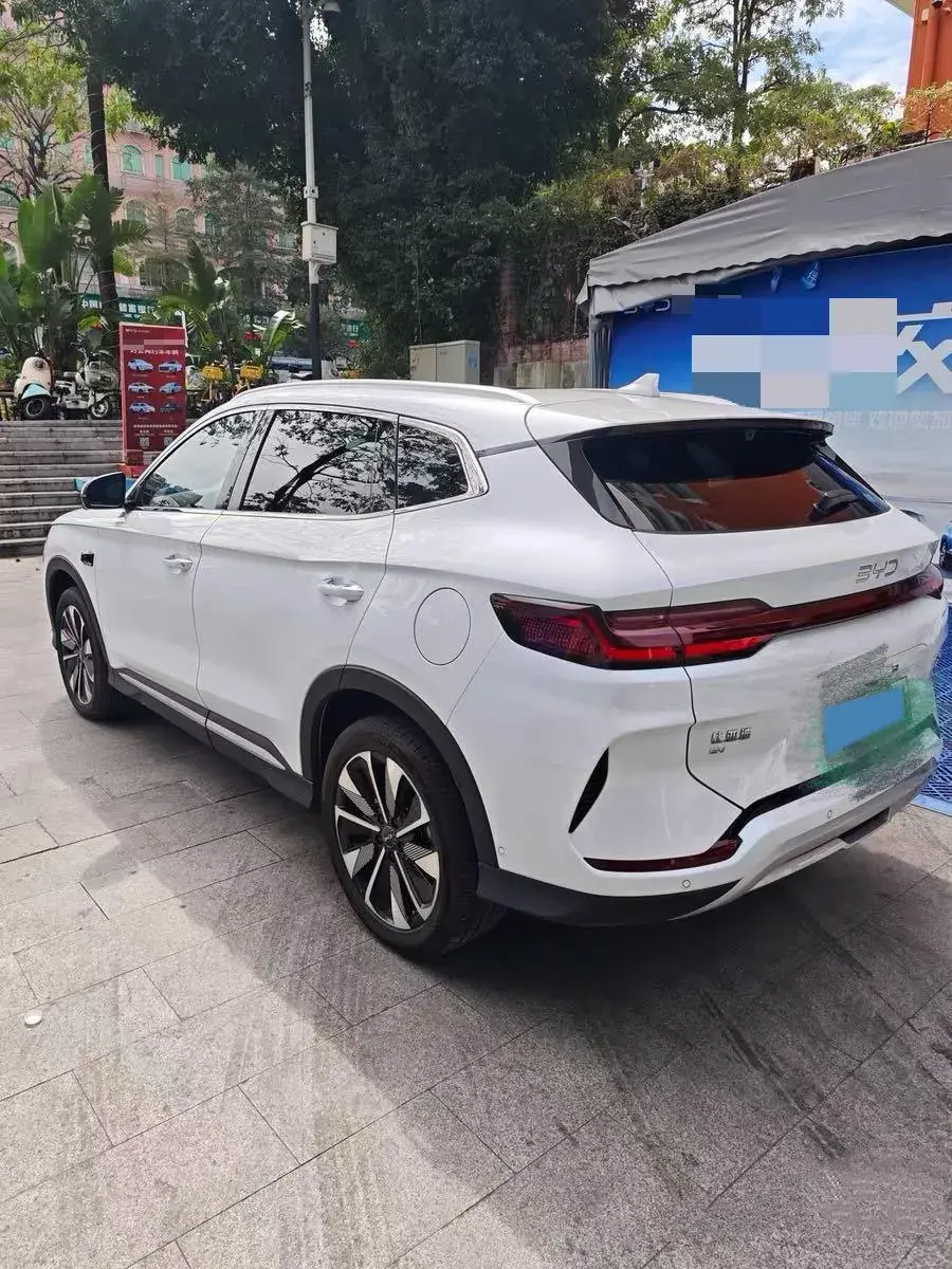 2023 BYD SONG thumbnail 3