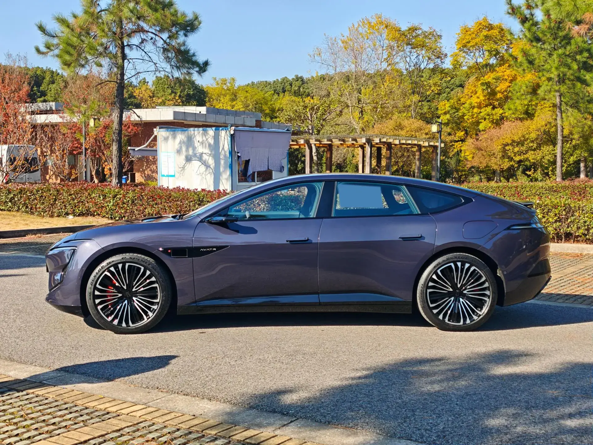 2025 AVATR 12 thumbnail 3