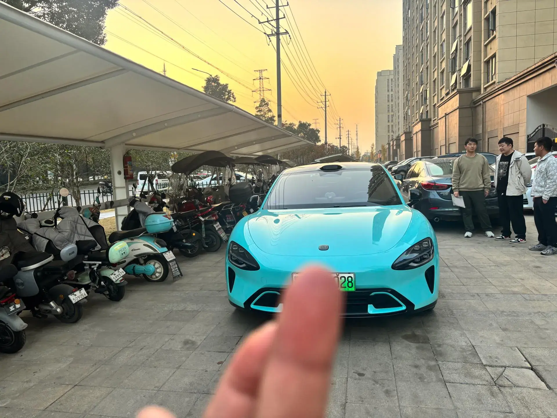 2024 MI SU7 thumbnail 2