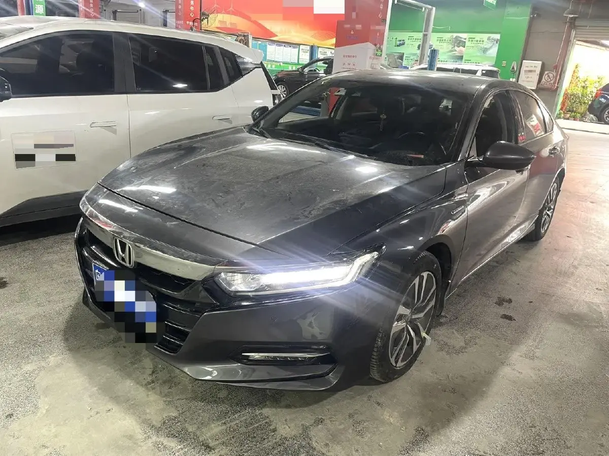 2018 Honda Accord 2.0L 146HP L4 E-CVT Hybrid