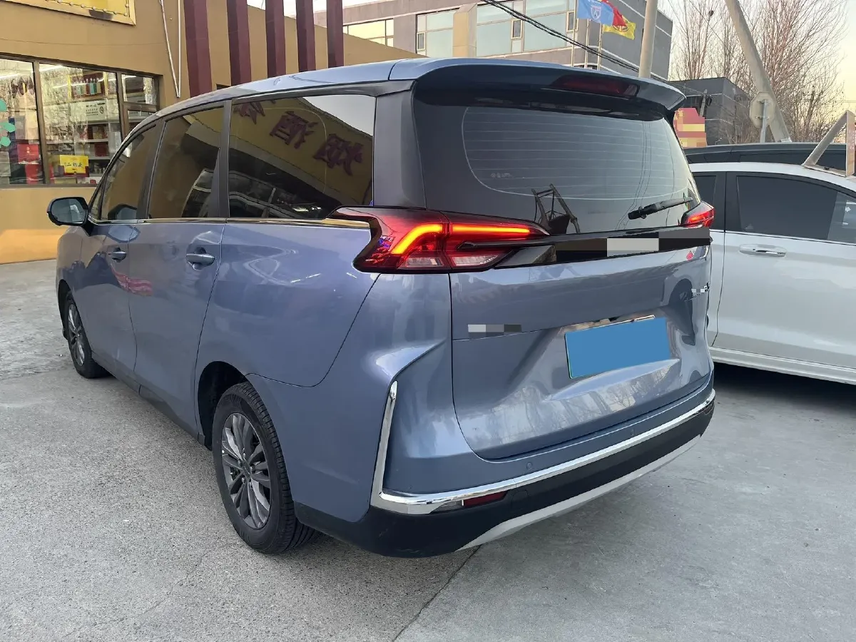 2022 MAXUS Euniq 5 BEV 70KWH,autocango,china used car exporter,china ev exporter,chinese used car exporter,chinese used ev exporter