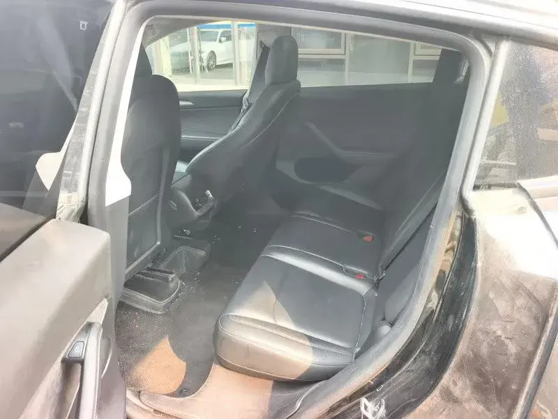 2021 TESLA MODEL thumbnail 4