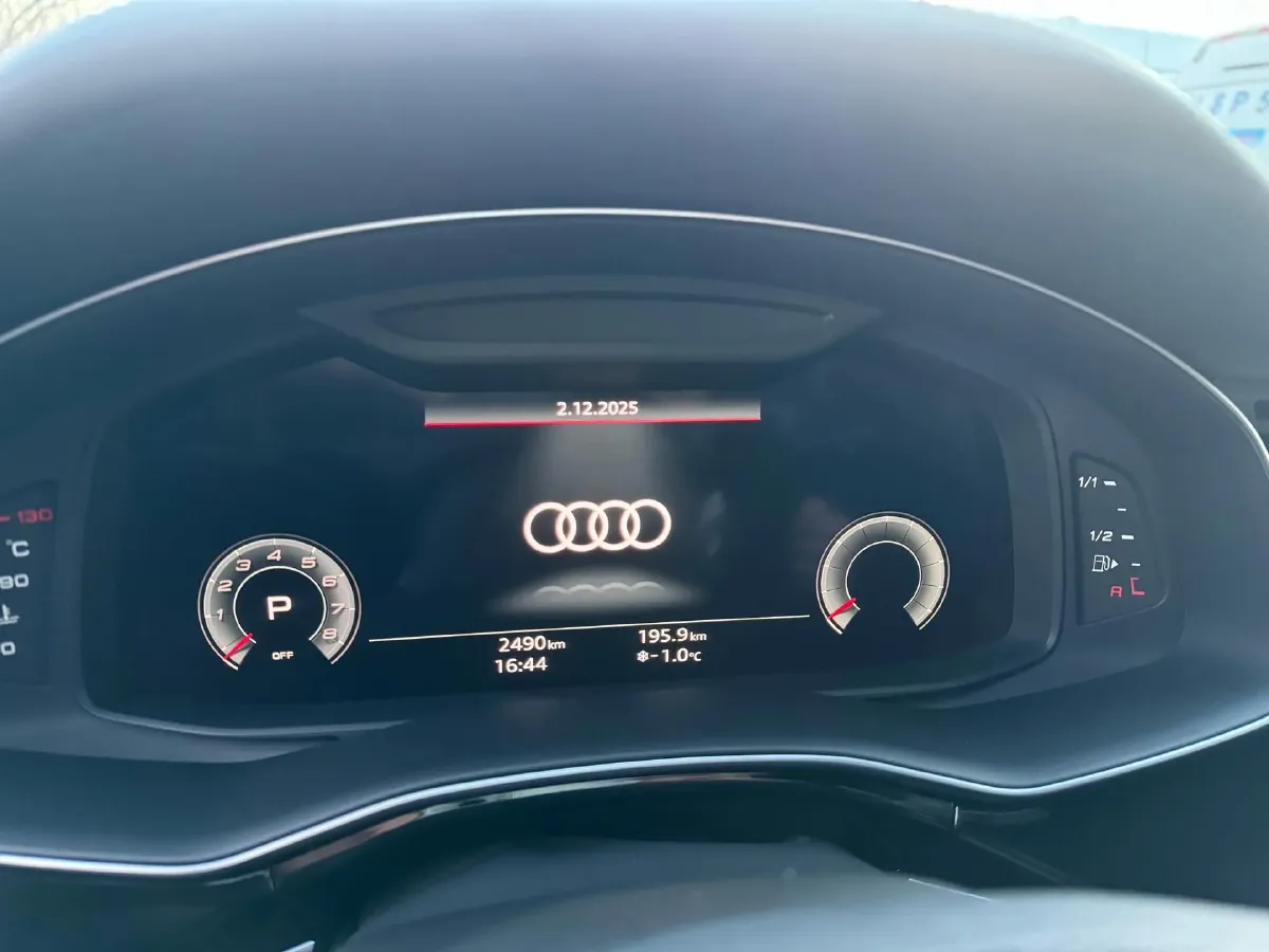 2024 Audi SQ7 4.0T 507HP V8 8AT,autocango,china used car exporter,china ev exporter,chinese used car exporter,chinese used ev exporter