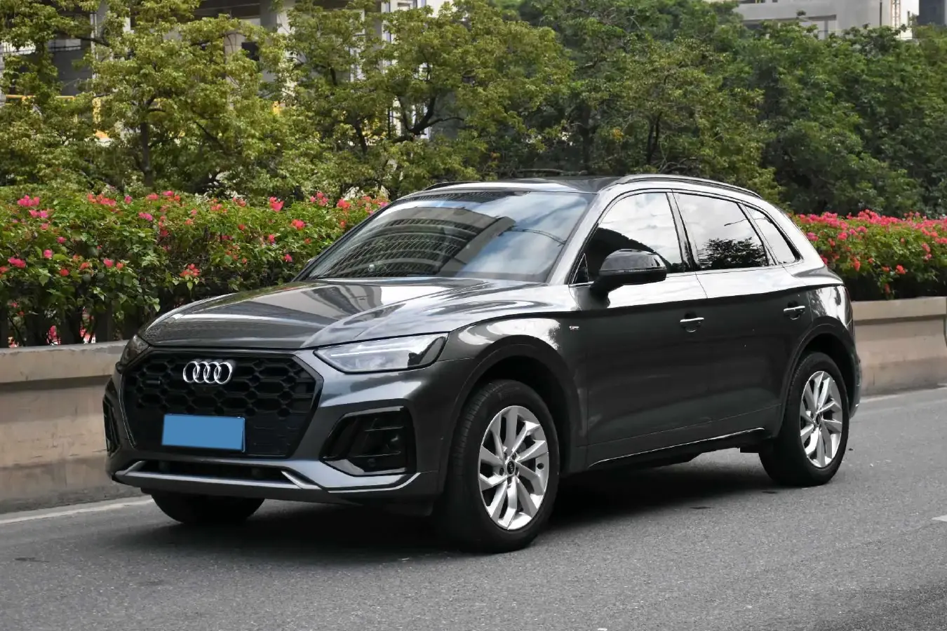 2021 Audi Q5L 2.0T 190HP L4 7DCT