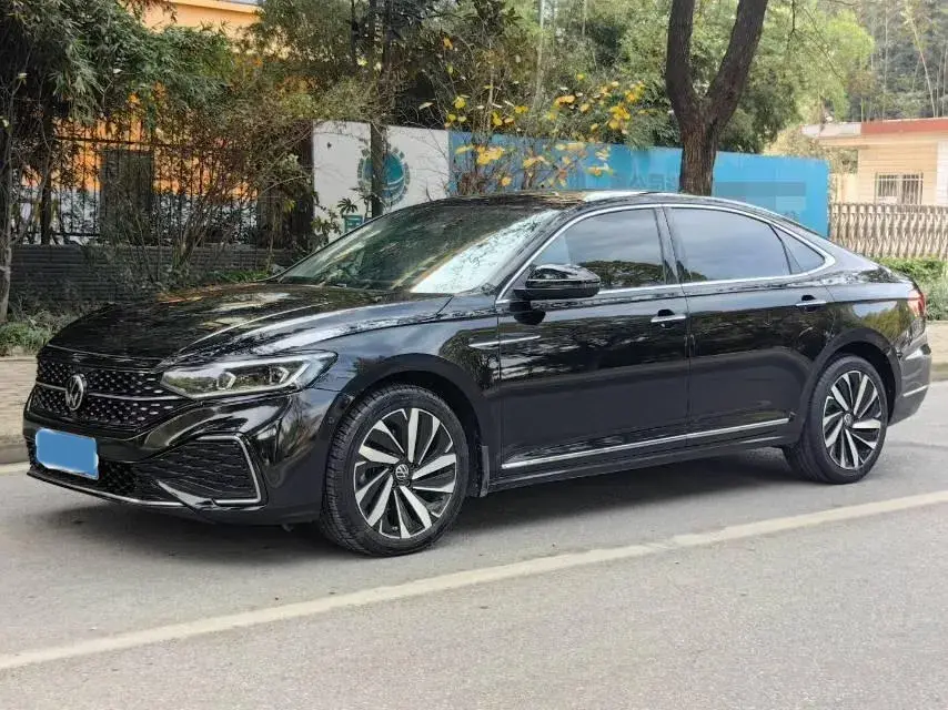 2022 Xpeng P7 BEV 60.2KWH
