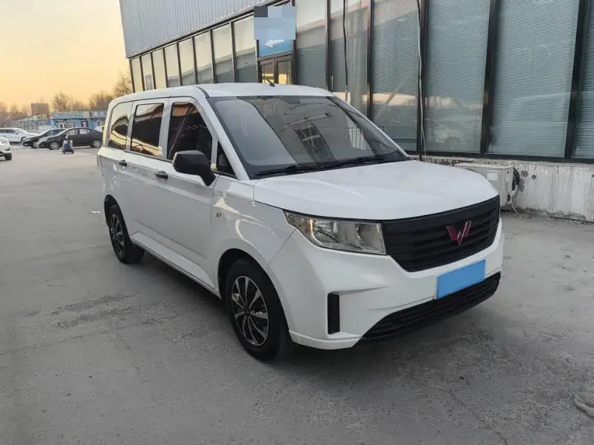 2019 WULING HONGGUANG thumbnail 3
