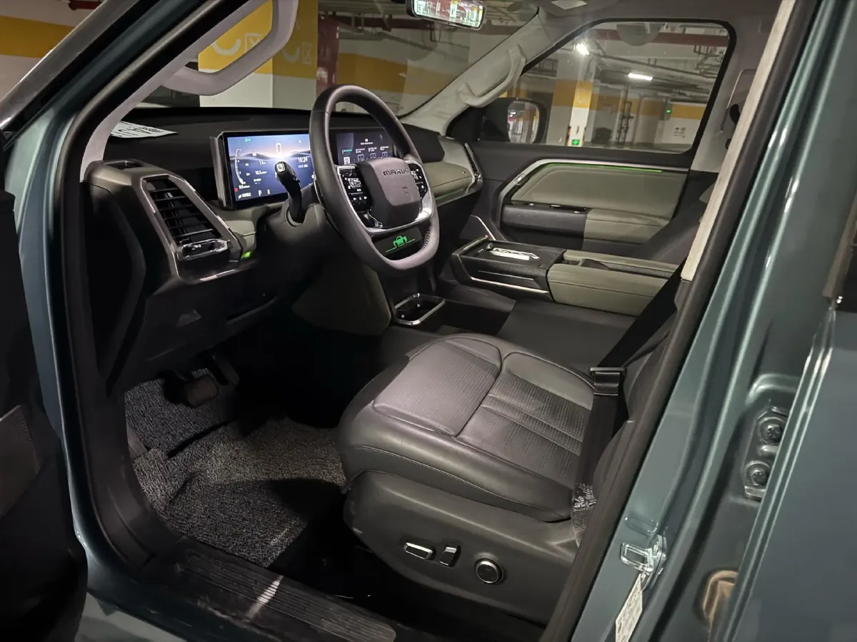 2025 MAXUS InterstellarX 2.5T 224HP L4 8AT,autocango,china used car exporter,china ev exporter,chinese used car exporter,chinese used ev exporter