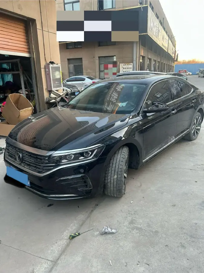 2023 Volkswagen Passat 2.0T 186HP L4 7DCT